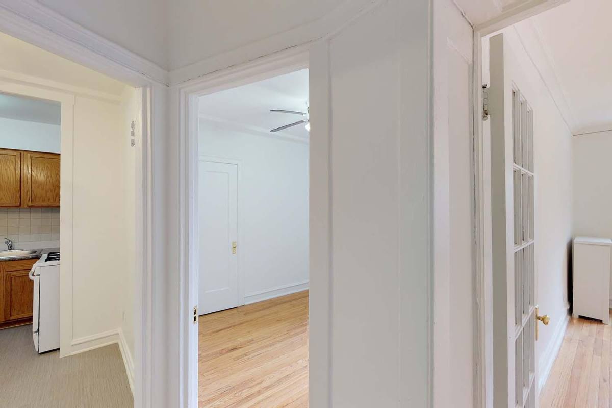 Apartment for rent at 1440 E 52nd St, Chicago, IL 60615
