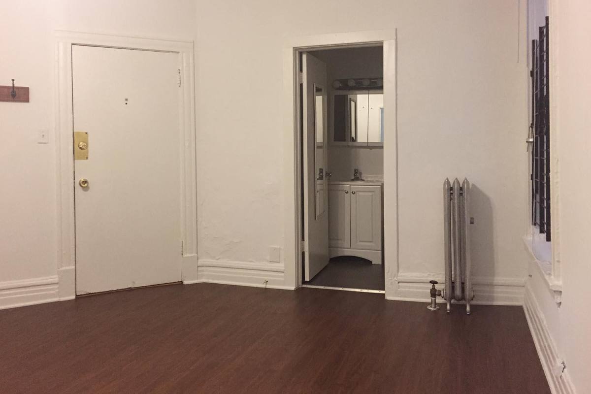 Apartment for rent at 5405 S Woodlawn Ave, Chicago, IL 60615