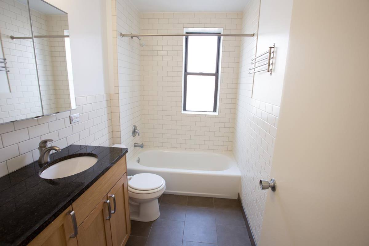 Apartment for rent at 5355 S Cottage Grove Ave, Chicago, IL 60615