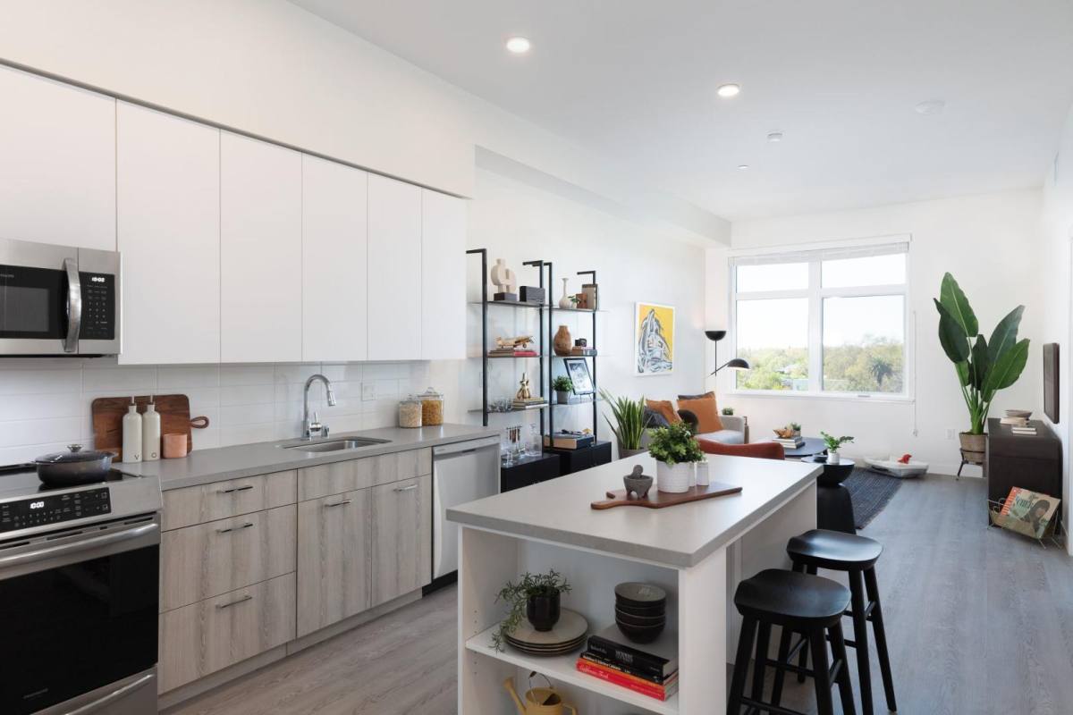 Apartment for rent at 1516 S St, Sacramento, CA 95811