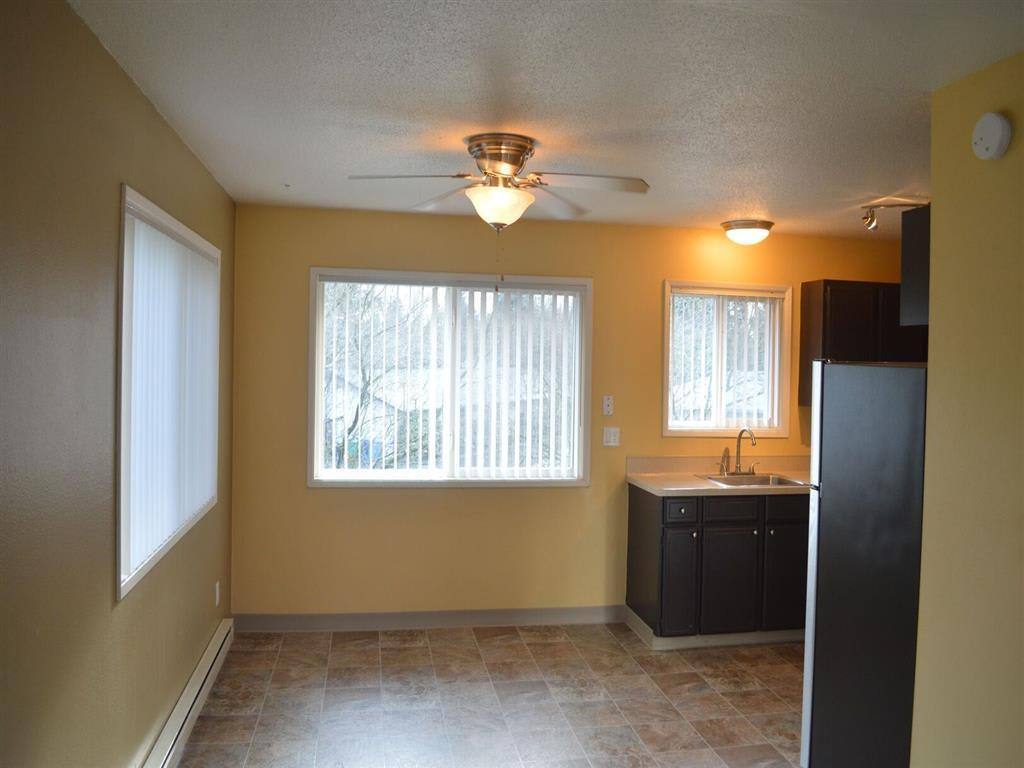 Apartment for rent at 3737 SE 36th Place, Portland, OR 97202