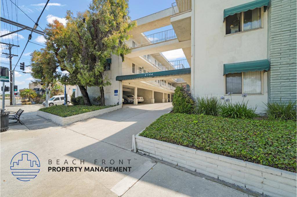 Townhouse for rent at Westview, 2700 & 2704 Aviation Blvd, Redondo Beach, CA 90278