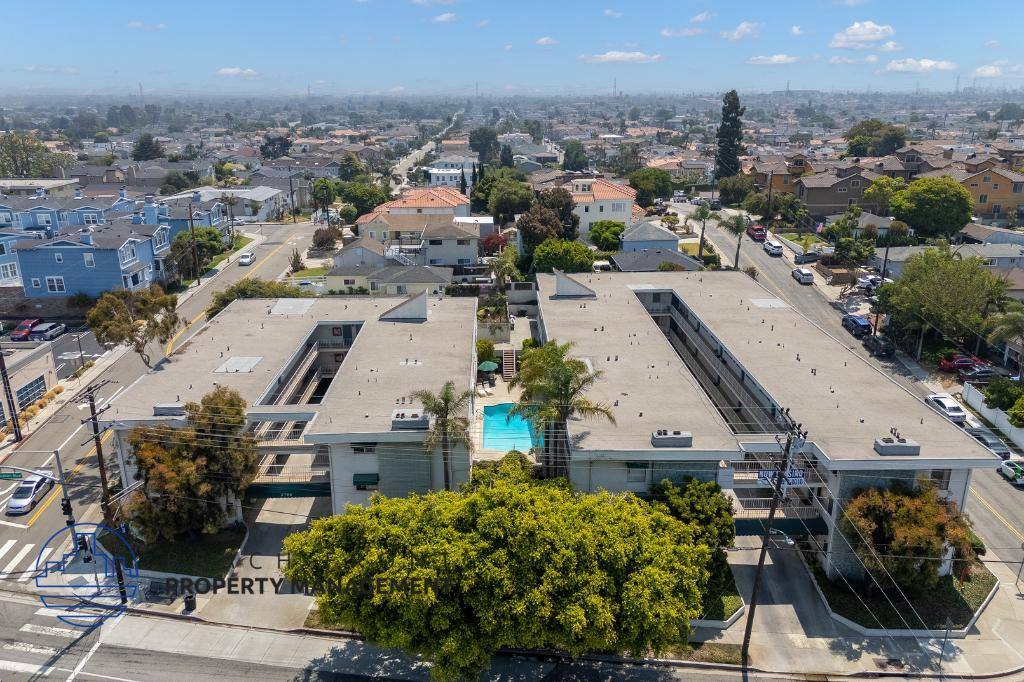 Townhouse for rent at Westview, 2700 & 2704 Aviation Blvd, Redondo Beach, CA 90278