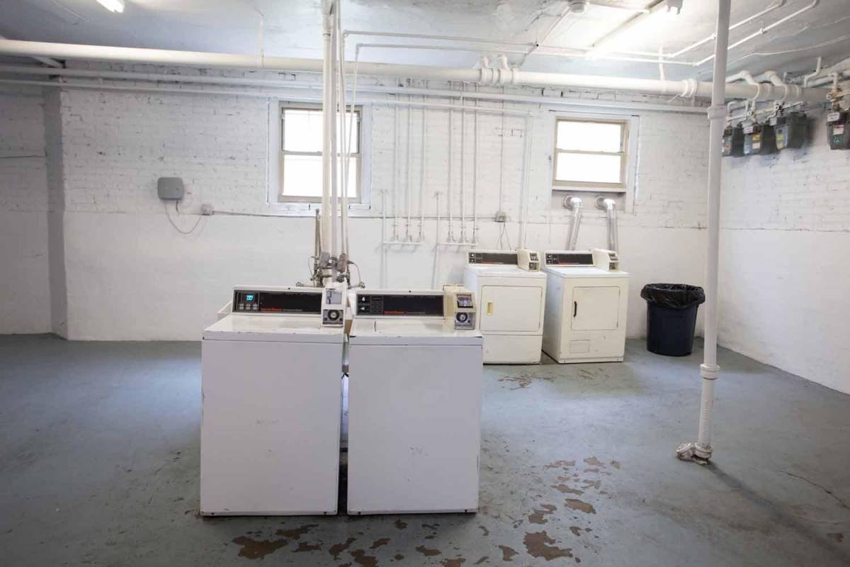 Apartment for rent at 5034 S Woodlawn Ave, Chicago, IL 60615