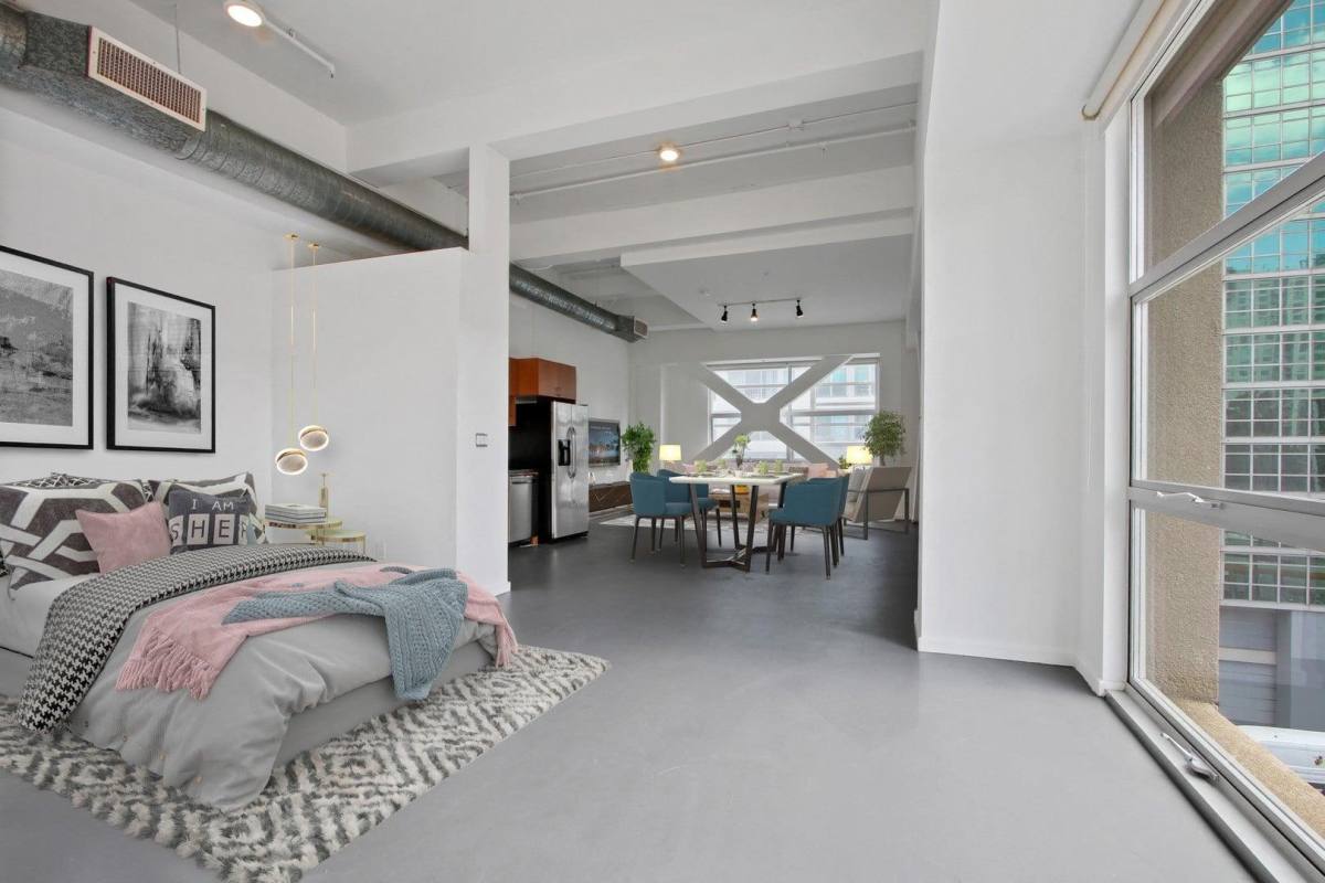 Apartment for rent at 1000 South Hope Street, 1000 S Hope St, Los Angeles, CA 90015