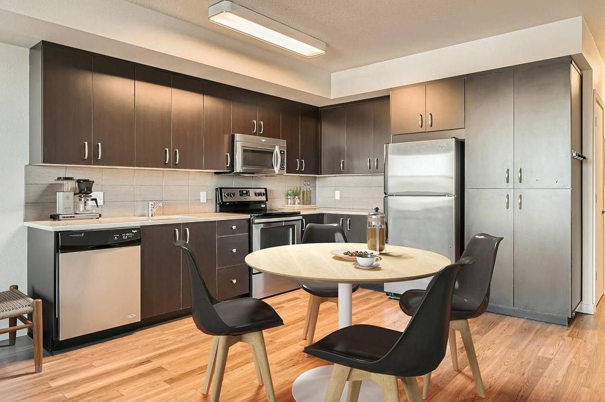 Apartment for rent at Hawthorne Belmont, 2625 SE Hawthorne Blvd, Portland, OR 97214