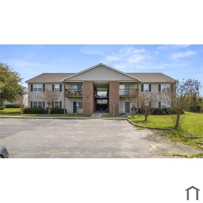Apartment for rent at 414 S Longstreet Rd, Dillon, SC 29536