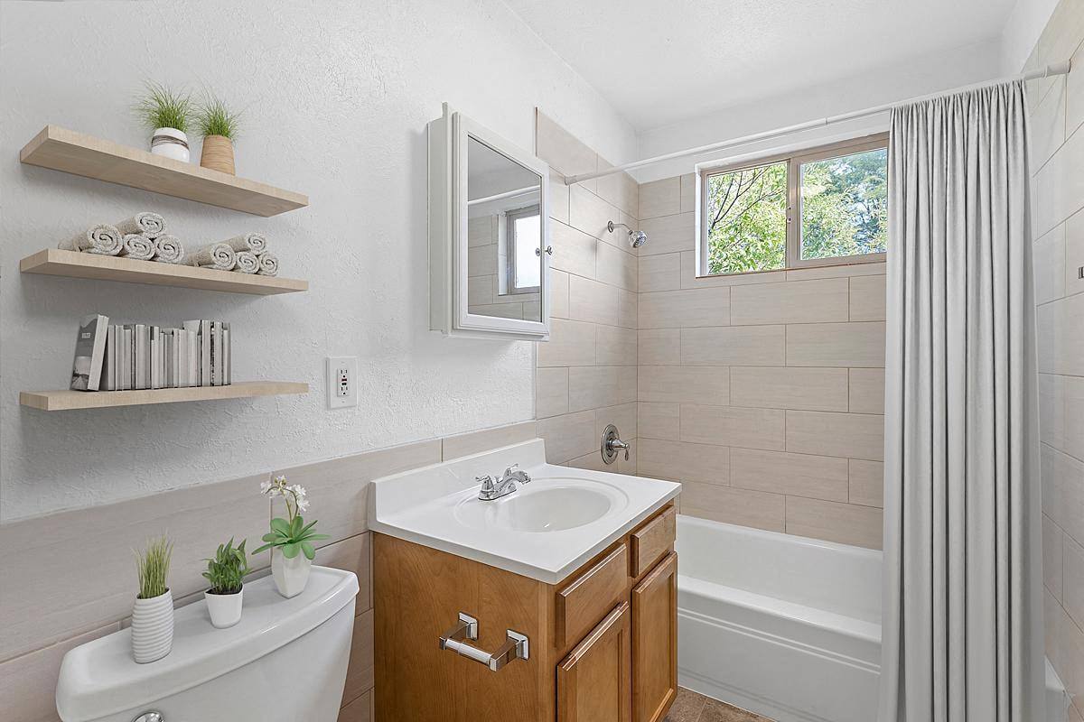 Apartment for rent at 21 Logan St, Denver, CO 80203