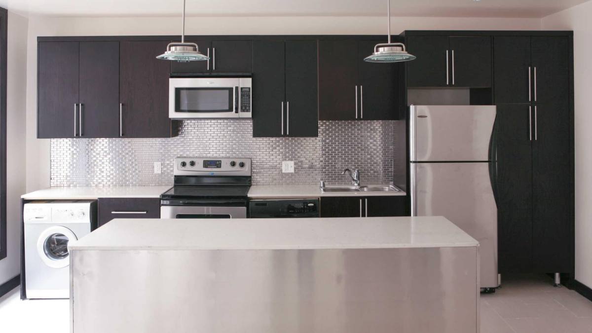 Apartment for rent at 609 S Grand Ave, Los Angeles, CA 90017