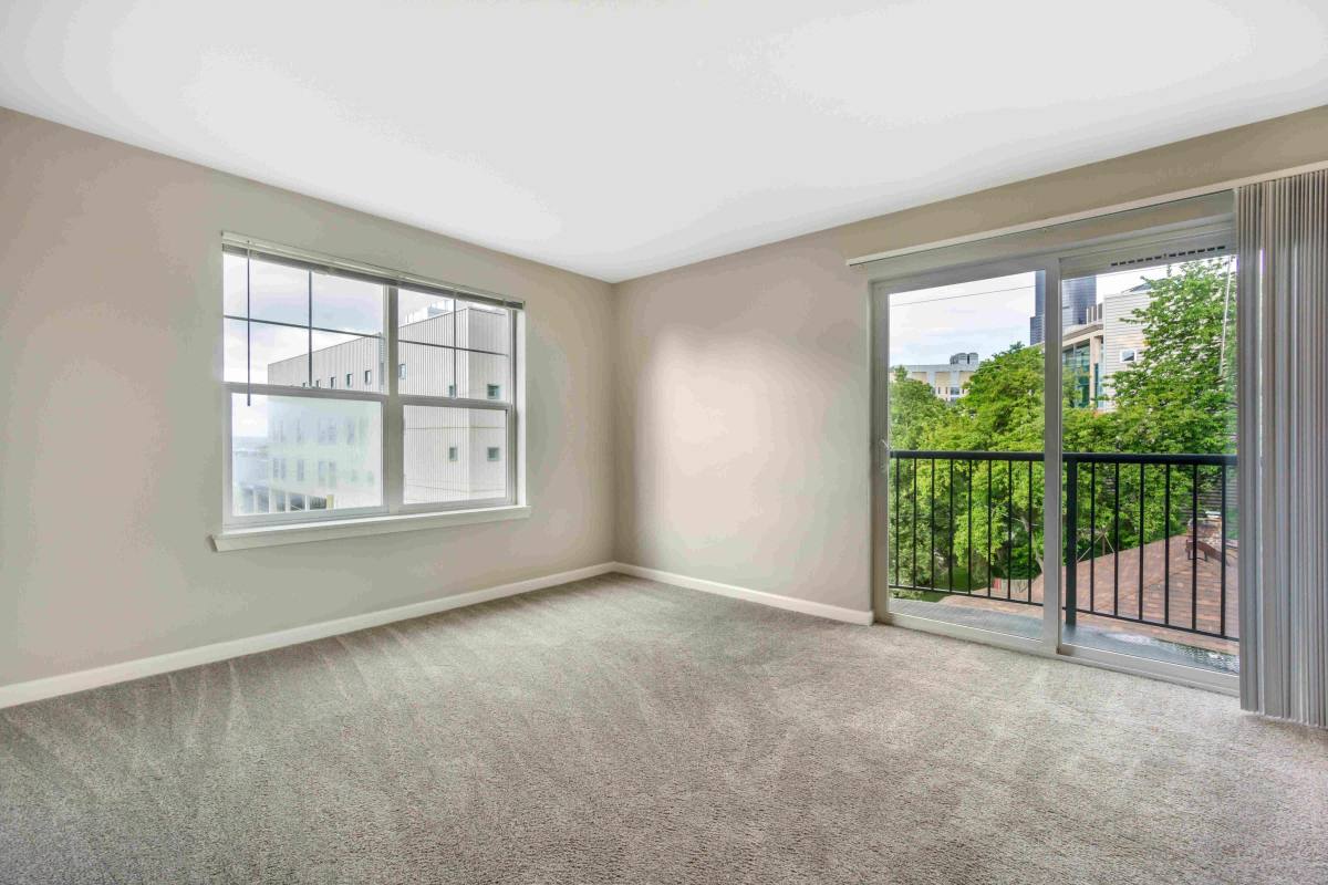 Apartment for rent at 914 E Terrace St, Seattle, WA 98122