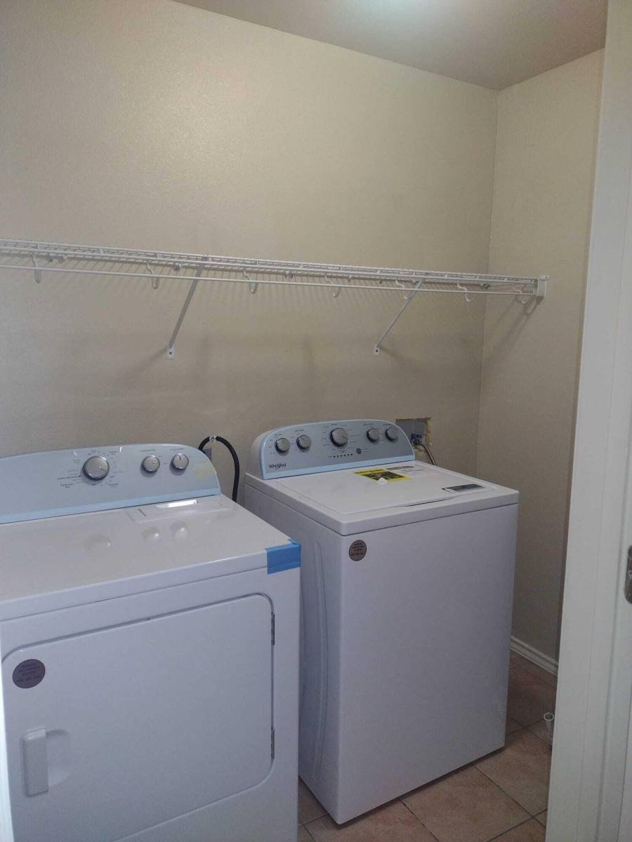 Apartment for rent at Redbud Place, 1001 E Redbud Ave, McAllen, TX 78504