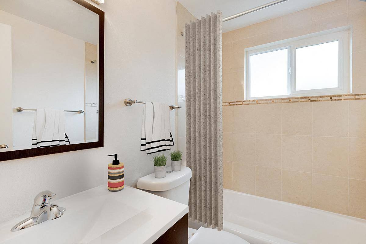 15 North Washington Street, 15 Washington St #206, Denver, CO 80203 - Apartment for Rent - Image 5