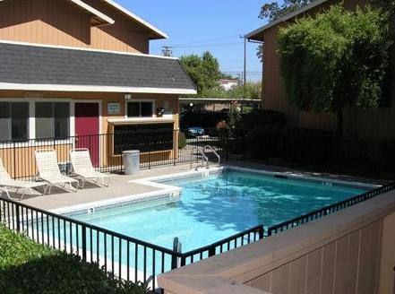 Apartment for rent at Arden Bell, 1625 Bell St, Sacramento, CA 95825