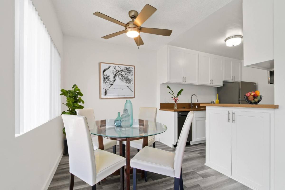 Apartment for rent at Camden, 1624 Camden #14, Los Angeles, CA 90025