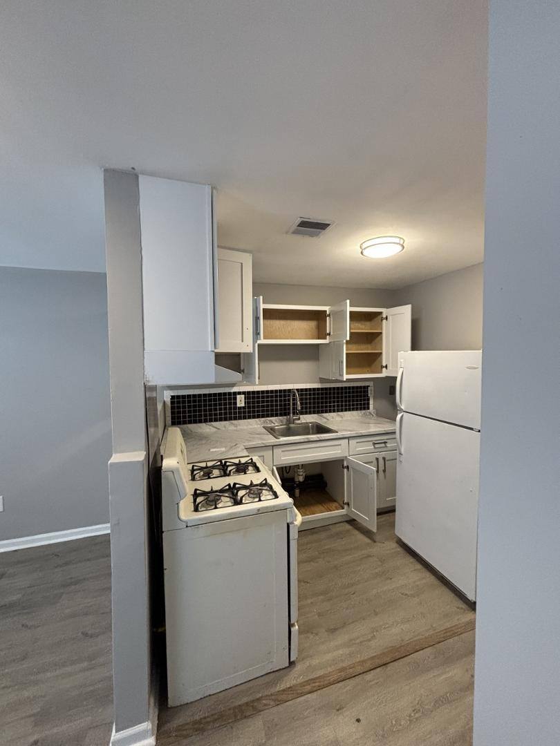 Apartment for rent at 1704 W Diamond St, Philadelphia, PA 19121