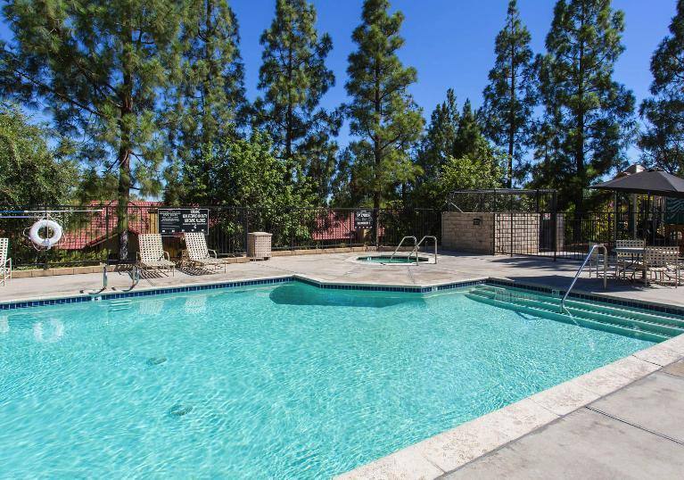 Apartment for rent at 11450 Poema Place, Chatsworth, CA 91311