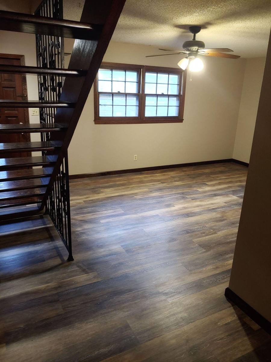 Apartment for rent at 2104 S Broadway St, Pittsburg, KS 66762