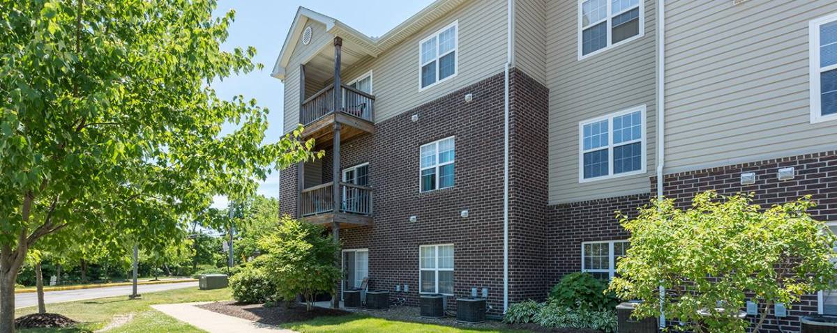 Apartment for rent at Summit Rise, 54 Hunt Club Dr, Akron, OH 44321