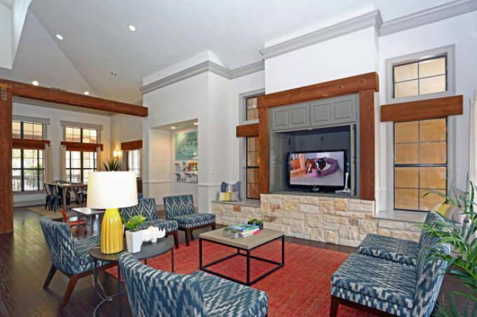 Apartment for rent at 815 W Slaughter Lane #346, Austin, TX 78748