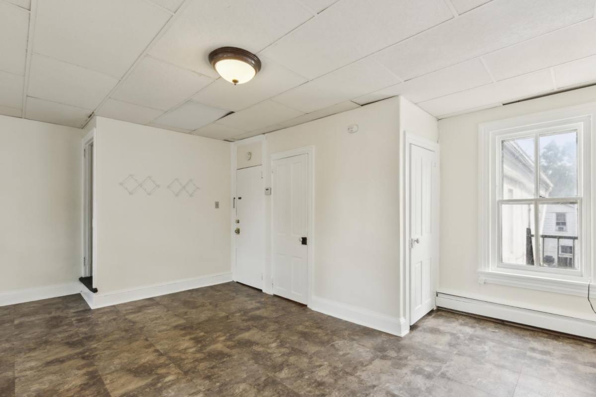 Apartment for rent at 113 King St, Pottstown, PA 19464