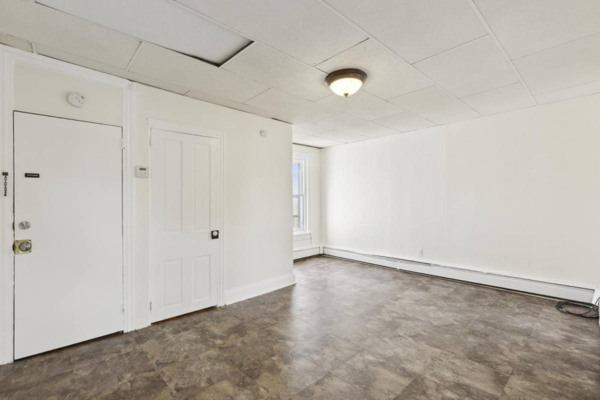 Apartment for rent at 113 King St, Pottstown, PA 19464