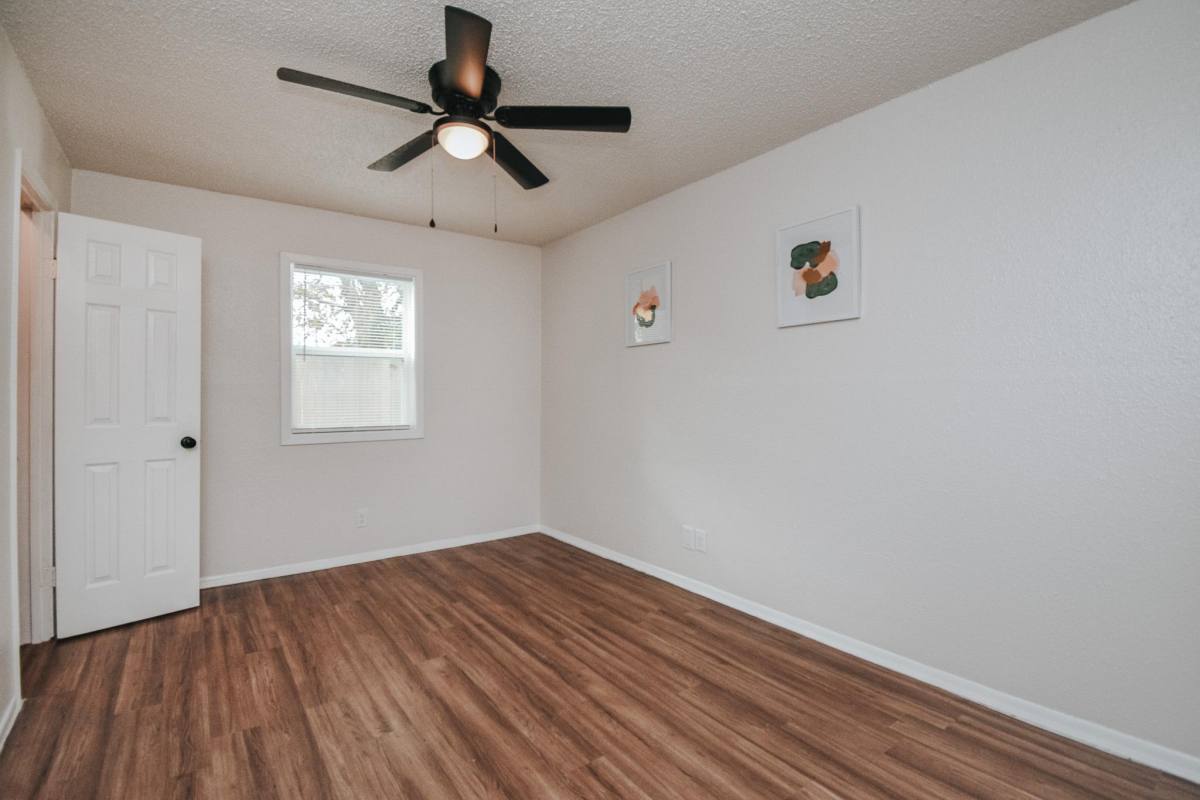 Apartment for rent at 305 E Brazos St, Victoria, TX 77901