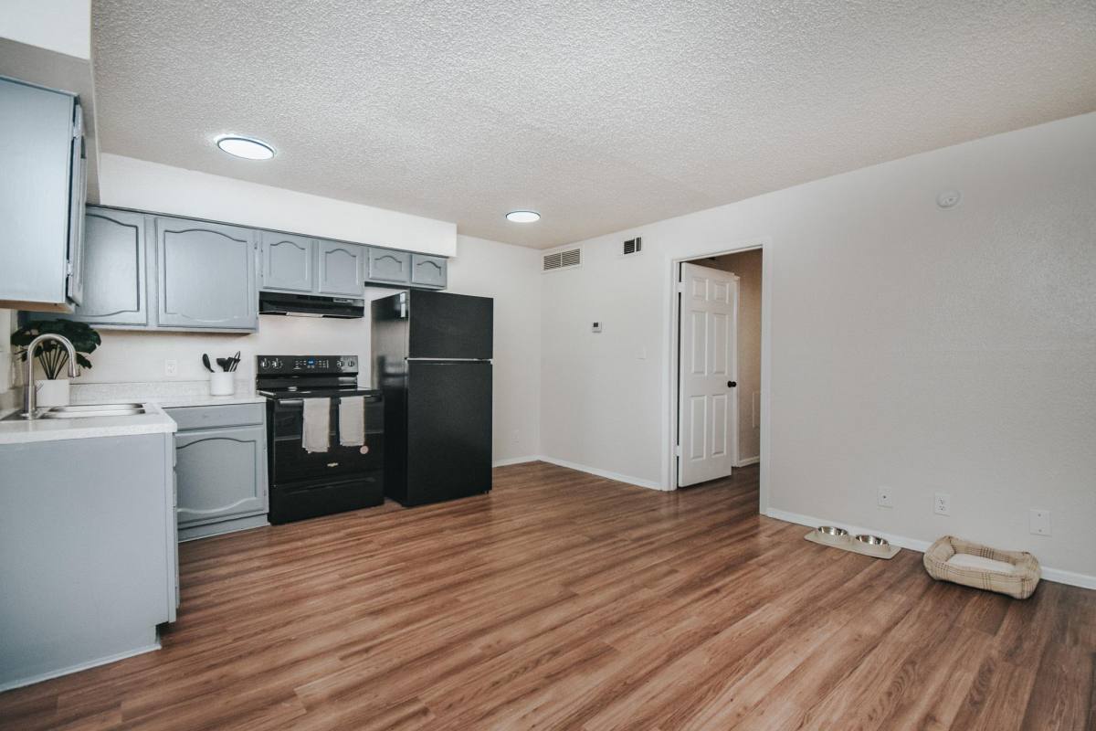 Apartment for rent at 305 E Brazos St, Victoria, TX 77901