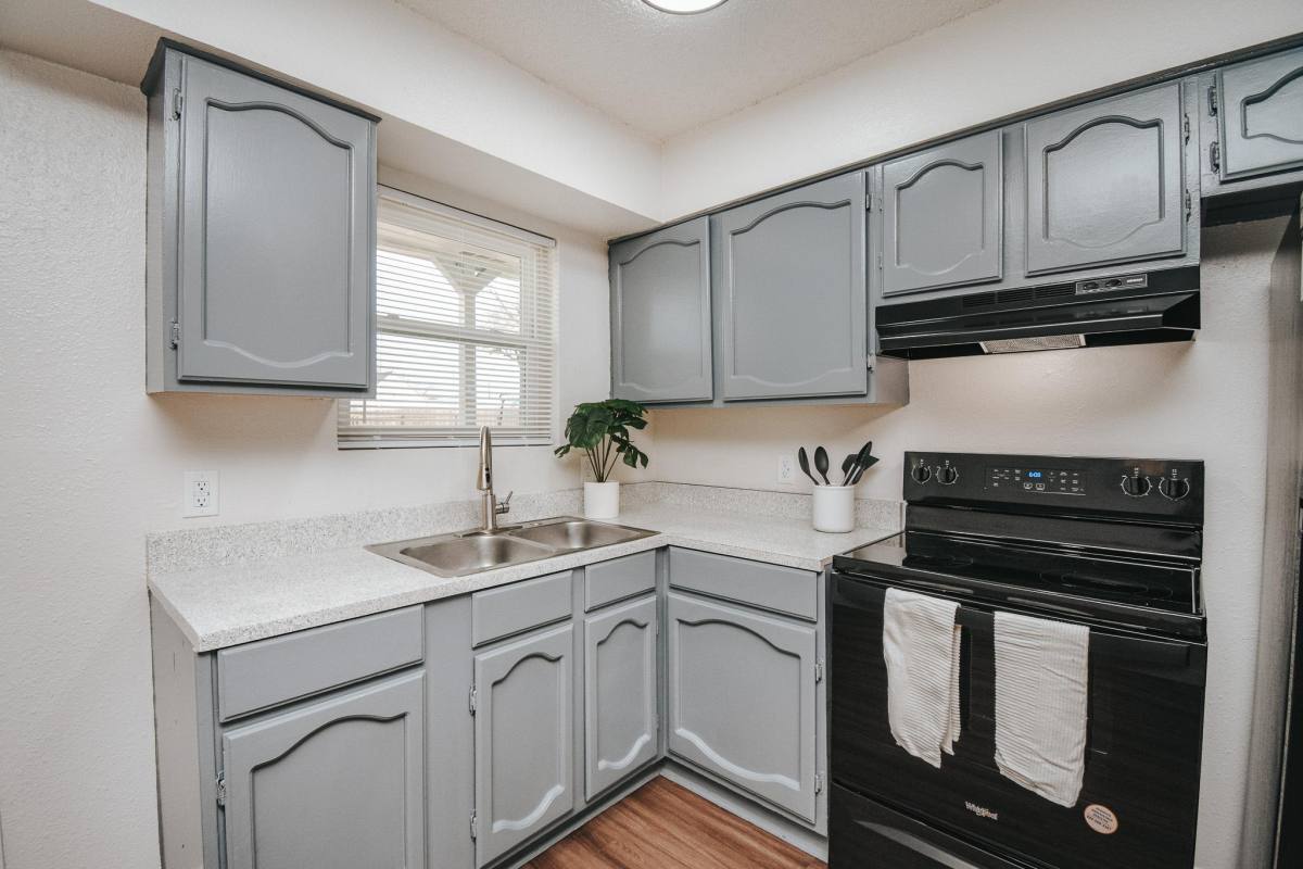 Apartment for rent at 305 E Brazos St, Victoria, TX 77901