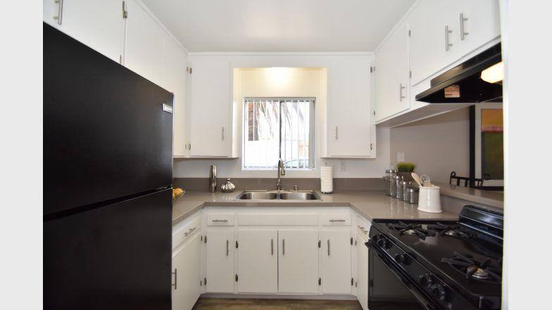 Apartment for rent at Echo Pointe, 4300 Echo Court, La Mesa, CA 91941