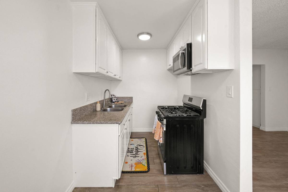 Apartment for rent at The Pinewood, 11100 Pangborn Ave, Downey, CA 90241