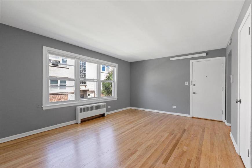 Apartment for rent at 6705 N California Ave #19-1W, Chicago, IL 60645