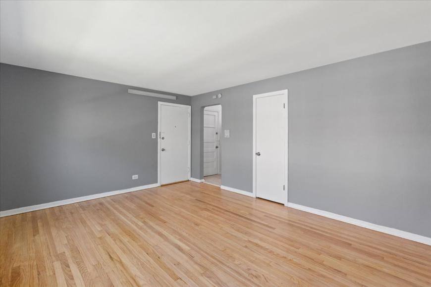 Apartment for rent at 6705 N California Ave #19-1W, Chicago, IL 60645