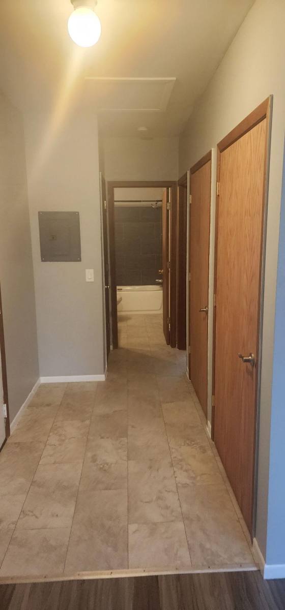 Townhouse for rent at Oak Knoll Estates, 405 First St, Cary, IL 60013