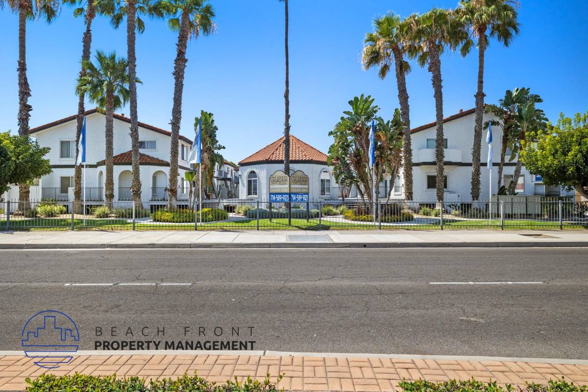 Apartment for rent at Calabria Villas, 2230 W Lincoln Ave #201, Anaheim, CA 92801