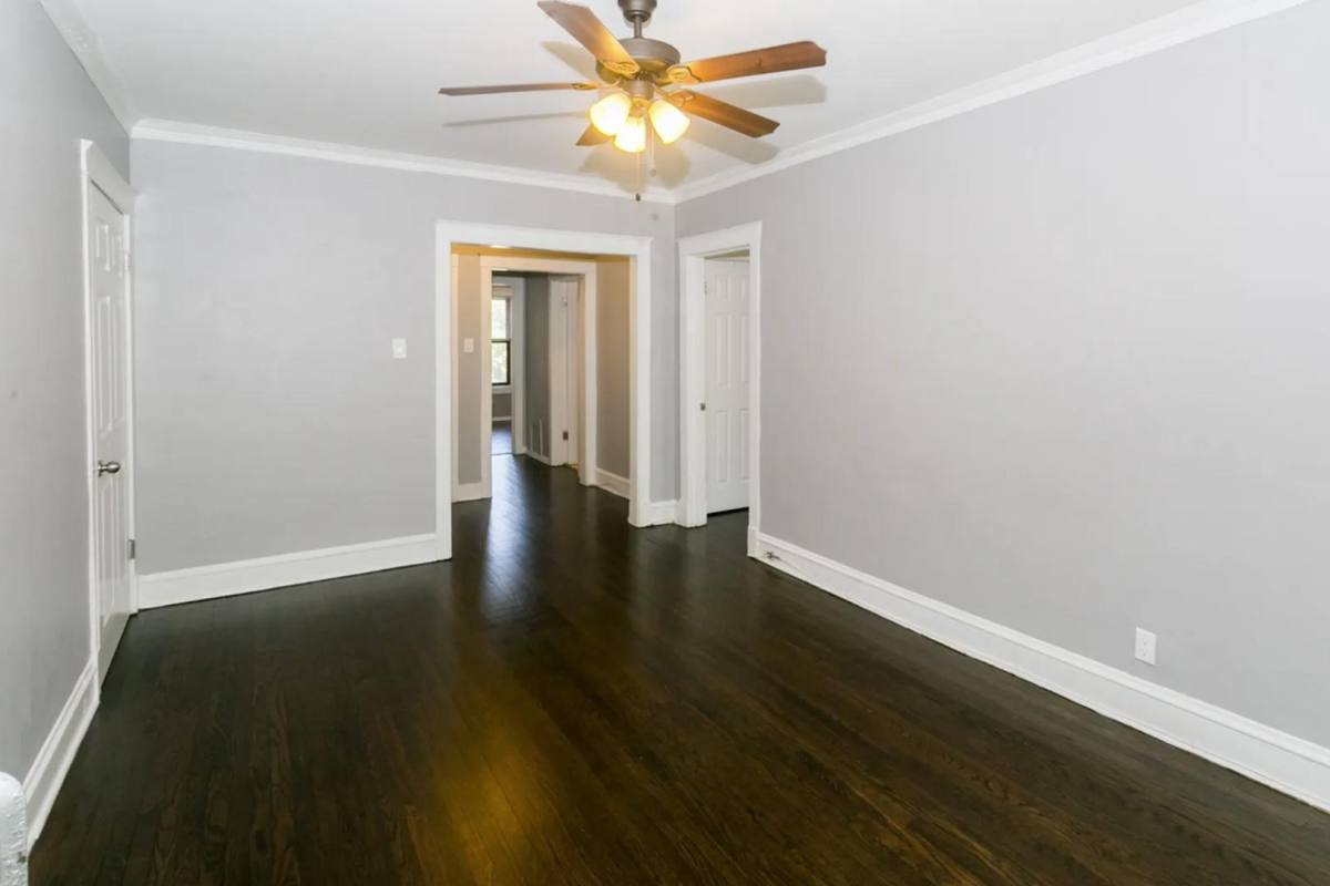 Apartment for rent at 4506 N Central Park Ave, Chicago, IL 60625