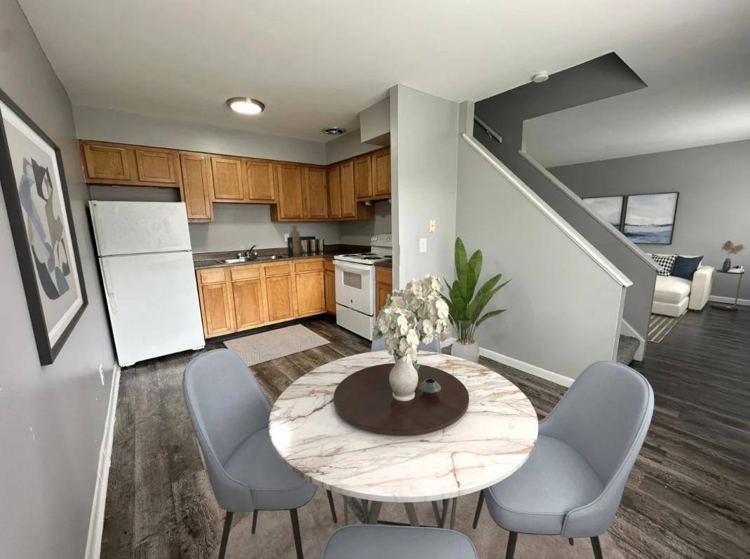 Apartment for rent at 1005 N Grove St, Bowling Green, OH 43402