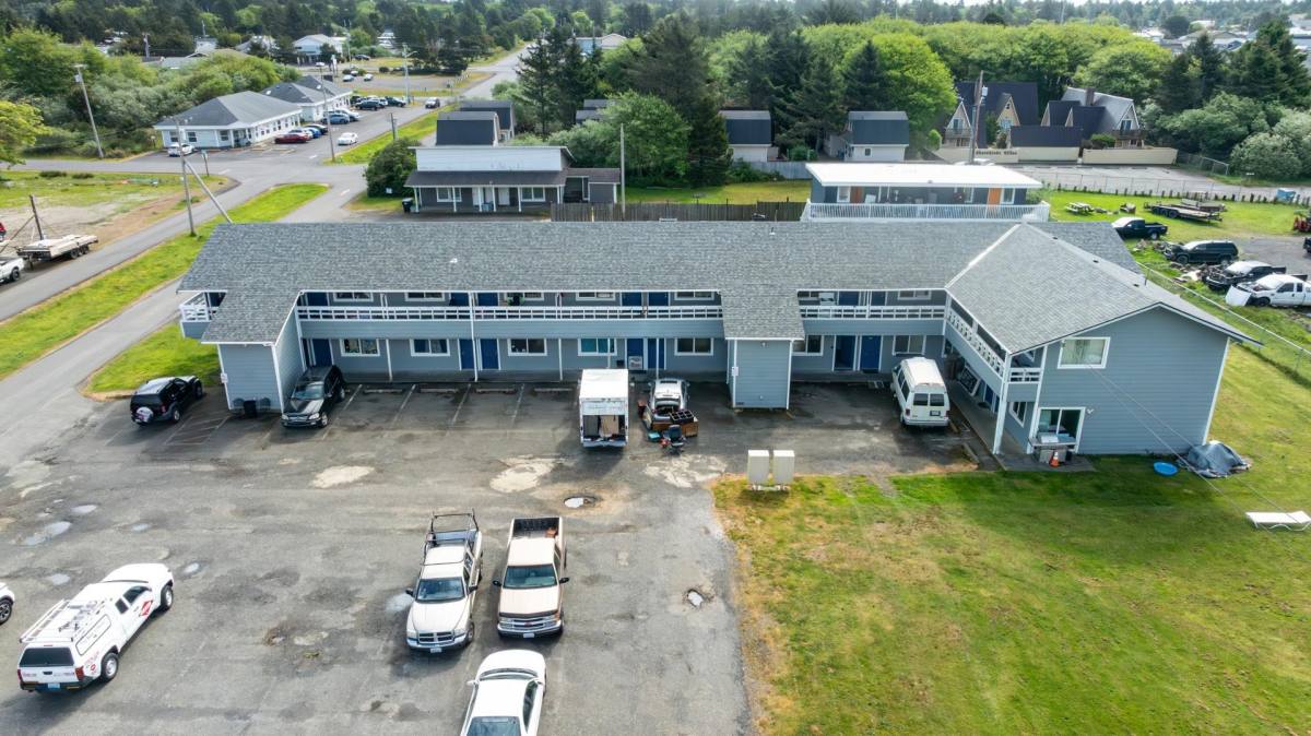 Apartment for rent at 165 Barnacle St, Ocean Shores, WA 98569