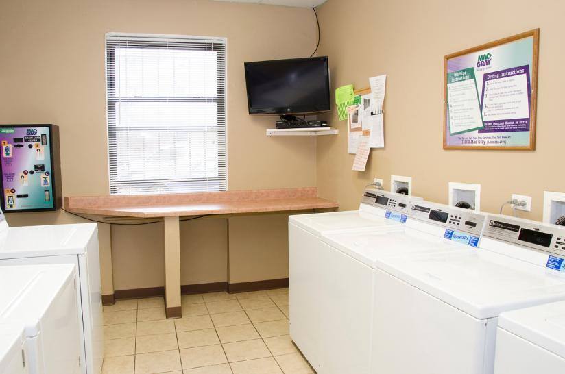Apartment for rent at 5496 S Hyde Park Blvd #1006, Chicago, IL 60615