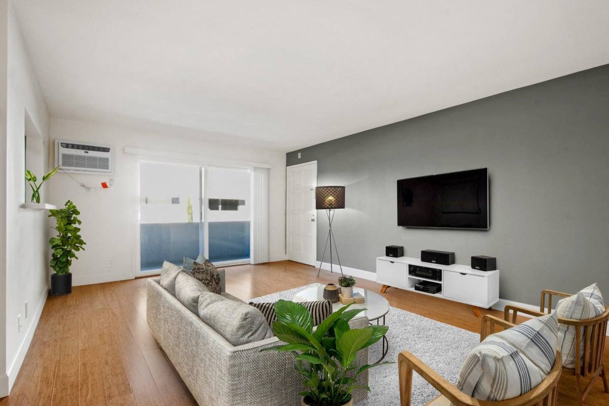Apartment for rent at Lucerne Apartment Homes, 9600 Lucerne #12, Culver City, CA 90232