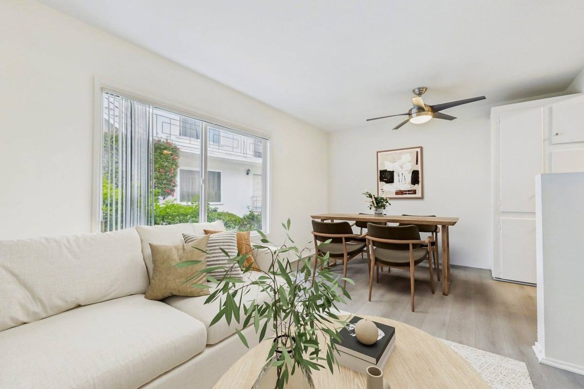 Apartment for rent at 233-237 4th Ave #C, Venice, CA 90291