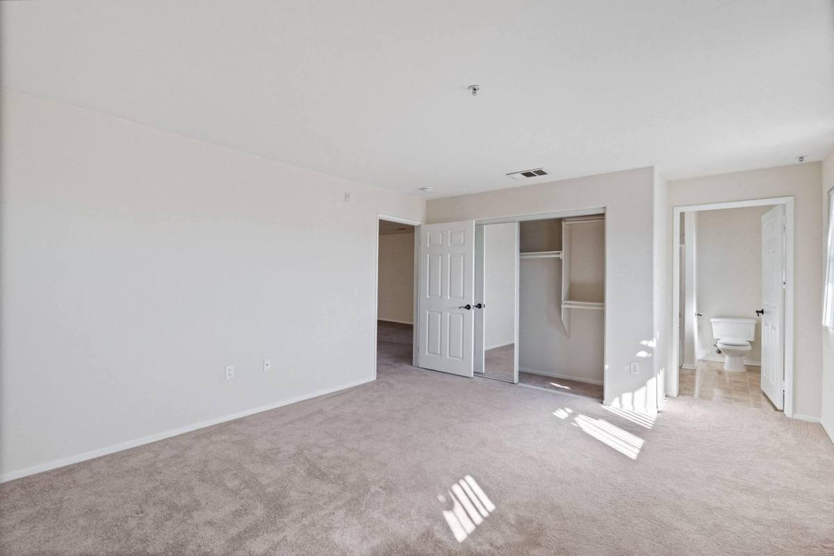 Apartment for rent at Mountain View on Astoria Street, 13140 Dronfield Ave #310, Sylmar, CA 91342