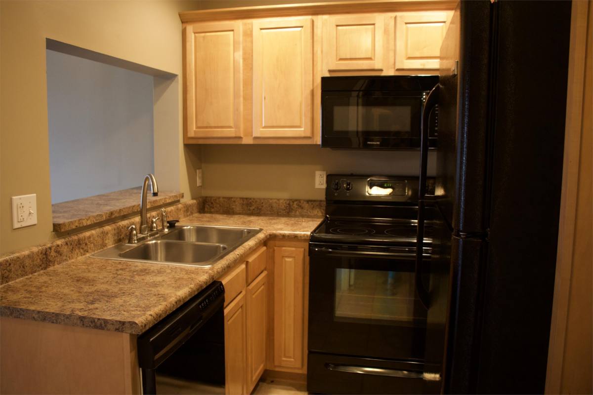 Condo for rent at 2435 1st Ave #1, Huntington, WV 25703