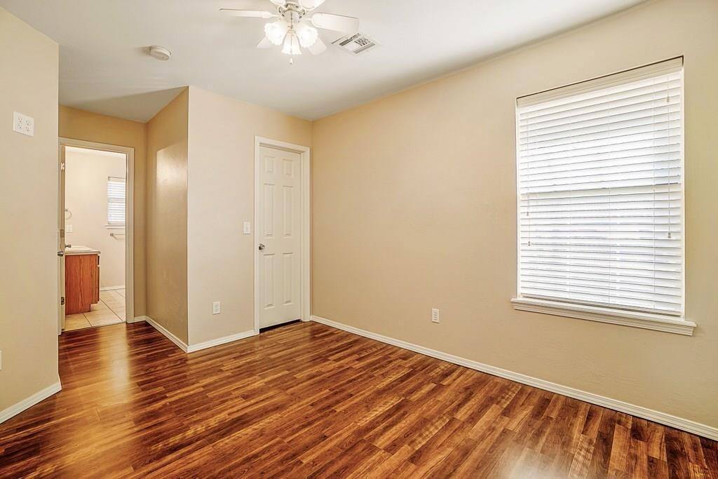 House for rent at 324 Belmont Dr, Edmond, OK 73034