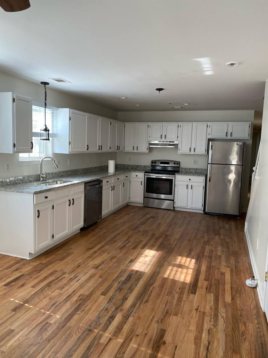 House for rent at 1063 Metropolitan Parkway SW, Atlanta, GA 30310