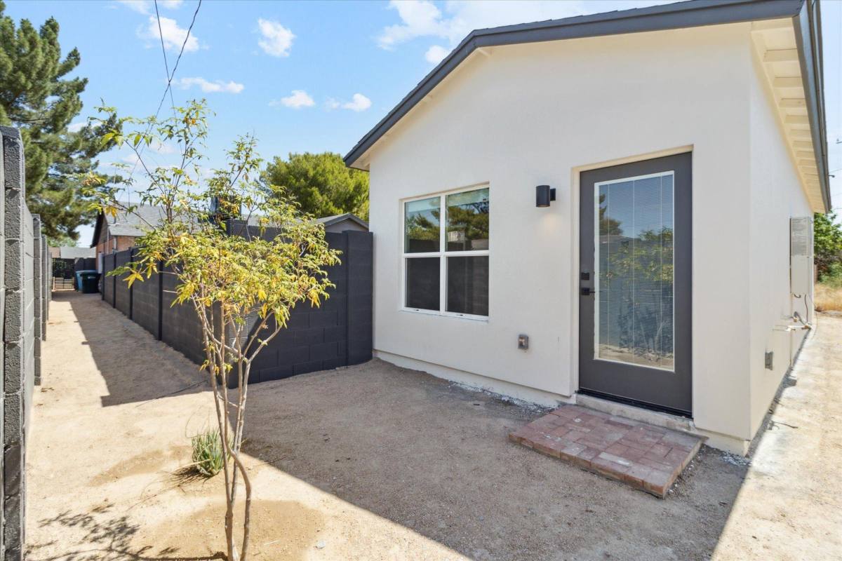House for rent at 347 W Roma Ave, Phoenix, AZ 85013