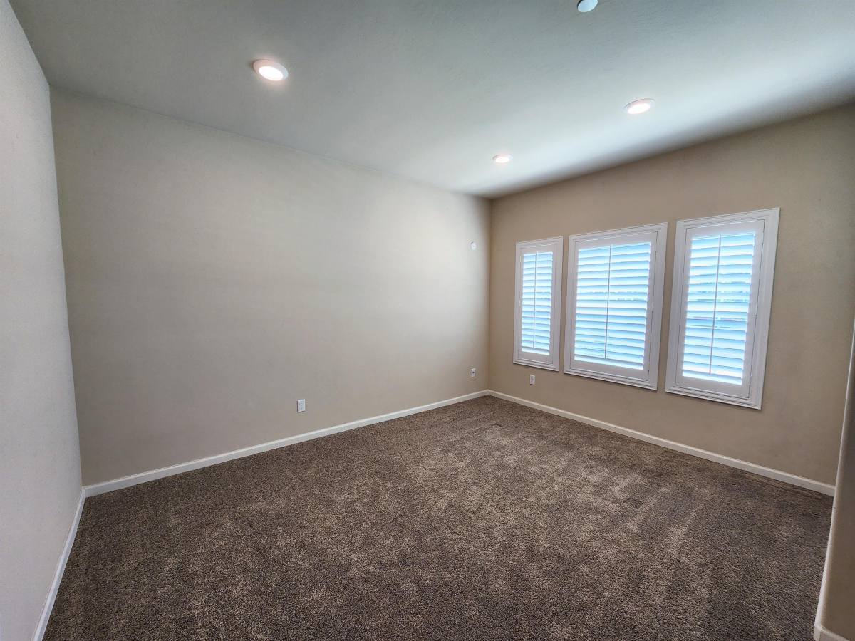 House for rent at Summerlyn, 13710 Onyx Night Dr, Bakersfield, CA 93314