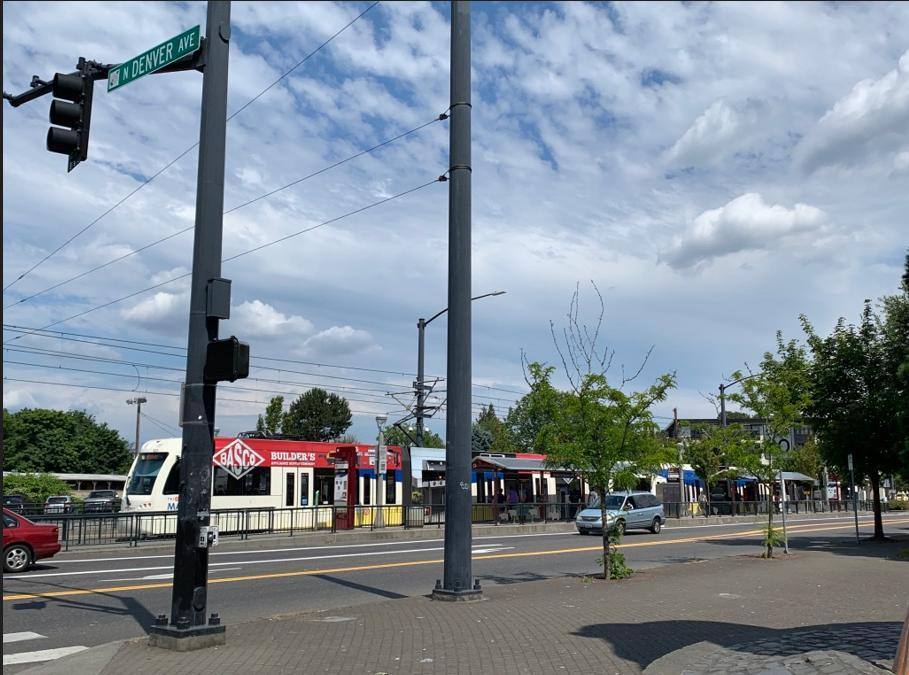 House for rent at 7965 N Fenwick Ave, Portland, OR 97217