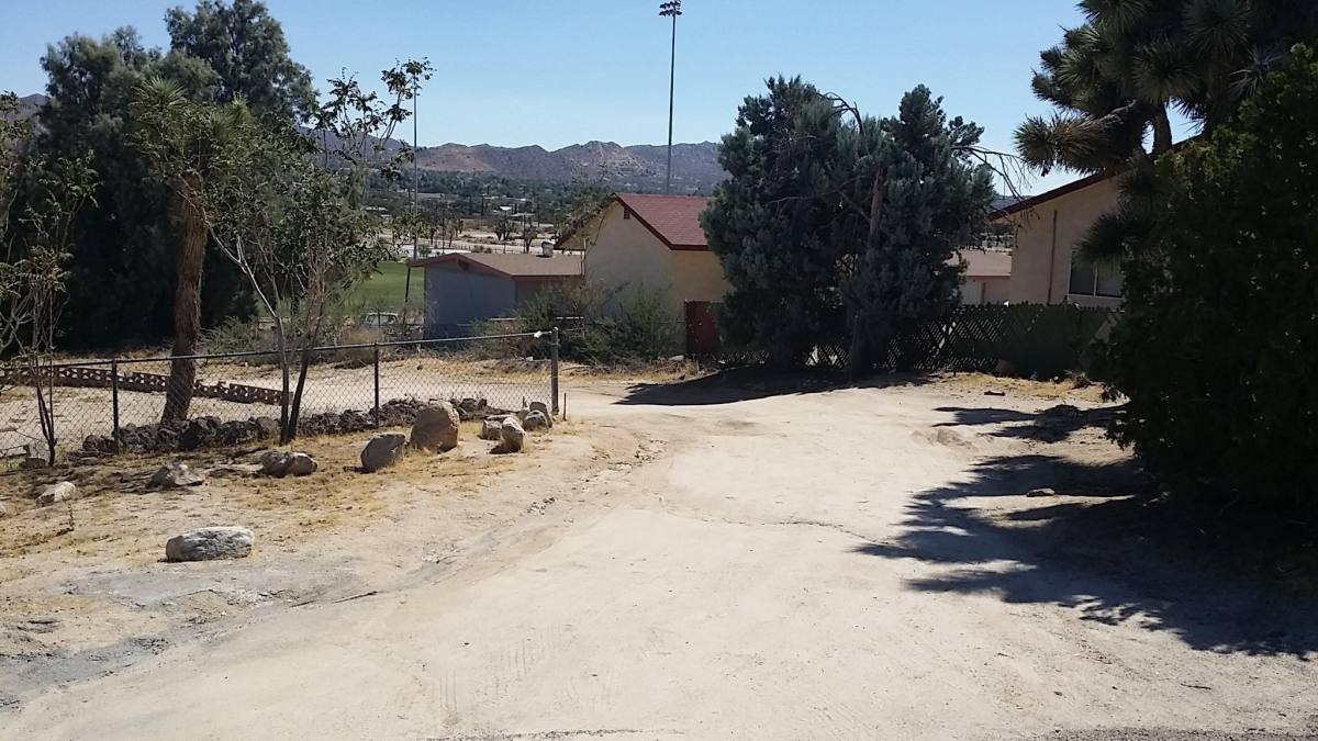 House for rent at 56565 Sunnyslope Dr, Yucca Valley, CA 92284