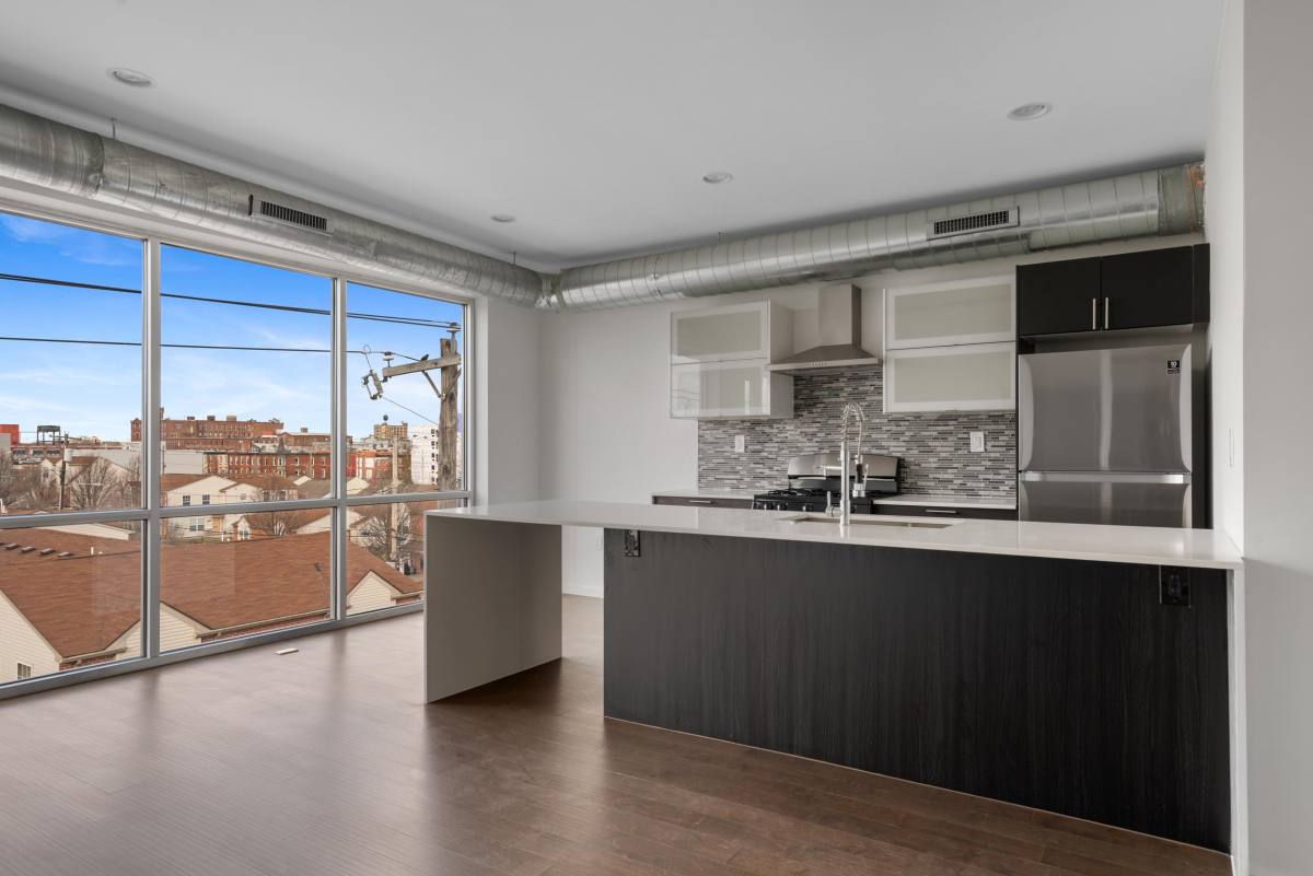 Apartment for rent at 634 W Jefferson St, Philadelphia, PA 19122