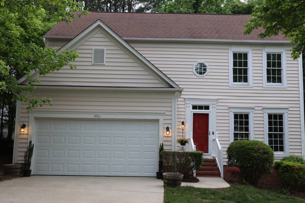 House for rent at 4905 Bridgewood Dr, Durham, NC 27713